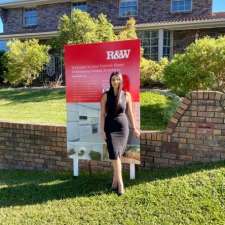 Real Estate Agent Campbelltown - Sienna Kurdi | 65 Campbelltown Rd, Casula NSW 2170, Australia