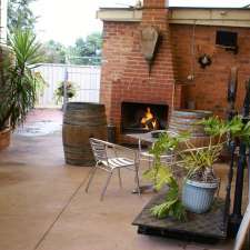 Leitchville Hotel | 17 King George Street, Leitchville VIC 3567, Australia