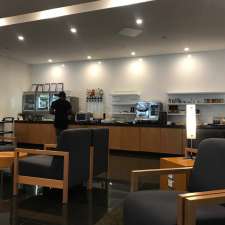 Cathay Pacific Lounge | Airport Dr, Tullamarine VIC 3045, Australia