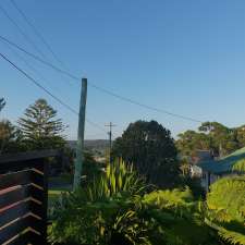 Ella May Holiday Flats | 15 Jellicoe Rd, Tuross Head NSW 2537, Australia