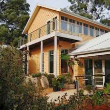 Signal Box Bed & Breakfast | 39 Station Rd, Gembrook VIC 3783, Australia