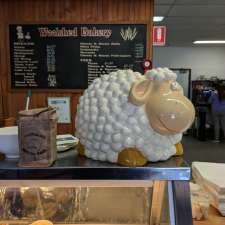 Woolshed Bakery | 38 Day St, Tara QLD 4421, Australia