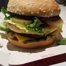 McDonald's Crown Casino II | 8 Whiteman St, Southbank VIC 3006, Australia