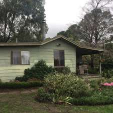 The Little House on the Hill | 93 Pine Ave, Badger Creek VIC 3777, Australia