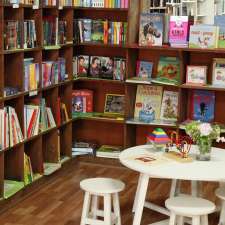 Wise Words Book Shop | 30 Heber St, Moree NSW 2400, Australia