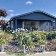 Chiton Sands Beach House | 16 Gahnia Ct, Hayborough SA 5211, Australia