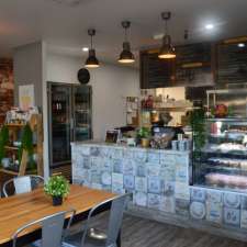 District Grill & Cafe | 2/447 Cambridge St, Floreat WA 6014, Australia