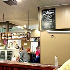 Marvel Loch Pub | 17 Lenneberg St, Marvel Loch WA 6426, Australia