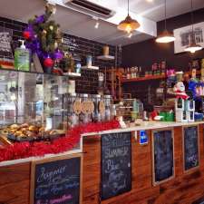 Upper Crust Boulangerie | shop 7 Cross St, Breakfast Point NSW 2137, Australia