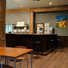 Balingup Tavern | 2 Blackwood River Dr, Balingup WA 6253, Australia