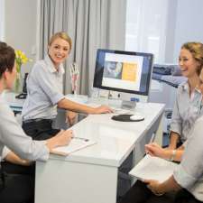 Cairns Hand Clinic | 72 Martyn St, Parramatta Park QLD 4870, Australia