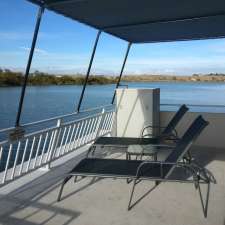 Oz Houseboats | Murray Bridge Marina Camping and Caravan Park, 100 Roper Rd, Murray Bridge SA 5253, Australia