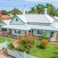Wandew - Echuca Holiday Homes | 383 High St, Echuca VIC 3564, Australia