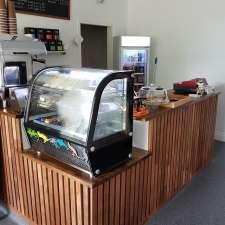 3J's Coffee & Gifts | 101 Kate St, Woody Point QLD 4019, Australia