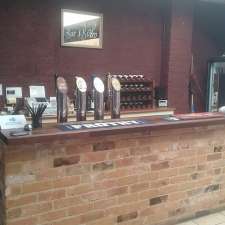 Telegraph Hotel | 21-23 Conness St, Chiltern VIC 3683, Australia