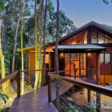 Wanggulay Treetops - Luxury Holiday Rental in Cairns | 7/9 Barklya Cl, Kamerunga QLD 4870, Australia