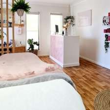 Summer Lane Skin and Beauty | 65 Jarman St, Barlows Hill QLD 4703, Australia