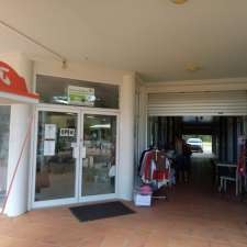 Moore Park Beach Op Shop | Sylvan Village Shops, 63 Sylvan Dr, Moore Park Beach QLD 4670, Australia