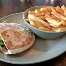 Nando's Lynbrook | 4 Chapel St, Lynbrook VIC 3975, Australia