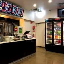 Wot a Kebab Cranbourne | 2b Linden Tree Way, Cranbourne North VIC 3977, Australia