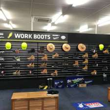 Totally Workwear Tamworth | 224 Bridge St, West Tamworth NSW 2340, Australia