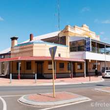 Mount Barker Hotel and Lowood Bistro | 39 Lowood Rd, Mount Barker WA 6324, Australia