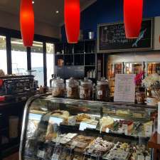 Café Coast | 45 Rees Pl, Wannanup WA 6210, Australia