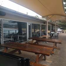 Barefoot Café | 100 Marine Parade, Macmasters Beach NSW 2251, Australia