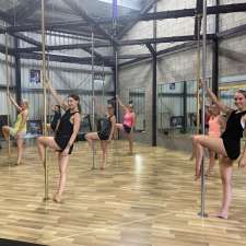 MAD HATTERS Aerial Acro & Pole Dance Studio | 4/268 Beach Rd, Batehaven NSW 2536, Australia