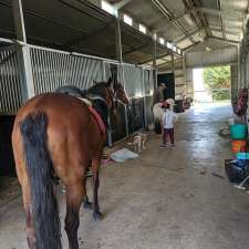 Belle'vue Hills Equestrian Centre | 31 Lockmans Ln, Cottles Bridge VIC 3099, Australia