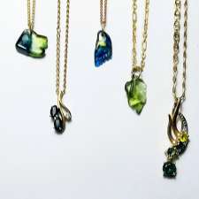 True Blue Gems and Stone Carvings | 223 Rockhound Rd, The Gemfields QLD 4702, Australia