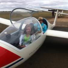 Beaufort Gliding Club | Jensz Rd, Parwan VIC 3340, Australia