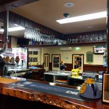 Axedale Tavern | 105 High St, Axedale VIC 3551, Australia