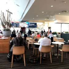Qantas Club Lounge | 1, Sydney Airport (SYD), Domestic Terminal 3, Qantas Dr, Sydney NSW 2020, Australia