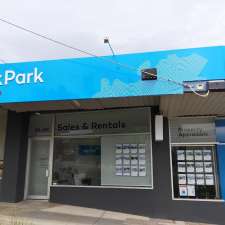 Oak Park Real Estate | 101 -103 Snell Grove, Oak Park VIC 3046, Australia