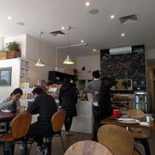 Picnic Cafe | 60 Toorak Rd, South Yarra VIC 3141, Australia