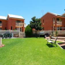 The Roseville Apartments | 2 Gipps St, West Tamworth NSW 2340, Australia