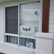 Purple Door Beauty | Beauty salon | 62 Boomi Ave, South Maclean QLD 4280, Australia