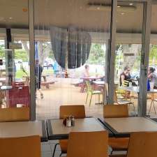 Coogee Beach Cafe | 4 Powell Rd, Coogee WA 6166, Australia