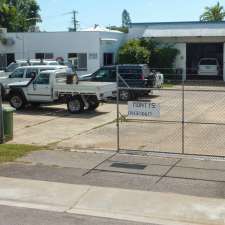 Montys Caravan Boat & Car Storage | 17-19 Montgomery St, West End QLD 4810, Australia