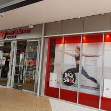 New Balance Outlet Store | Adelaide, Harbourtown Outlet Centre, Shop T80/727 Tapleys Hill Rd, West Beach SA 5024, Australia