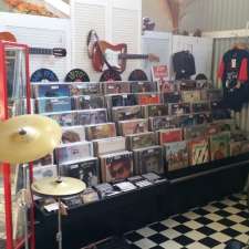 Eclectic Violets vinyl records | 93 Mornington-Tyabb Rd, Tyabb VIC 3913, Australia