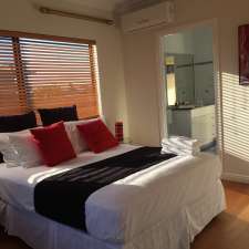 Townsville Luxury Family And Executive Apartments, The Strand | 103 The Strand, Townsville City QLD 4810, Australia