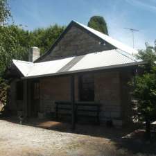 Hanging Rock Country Cottage | 722 Romsey Rd, Hesket VIC 3442, Australia