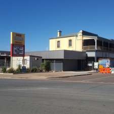 Ians Western Hotel | 10 Loudon Rd, Port Augusta West SA 5700, Australia