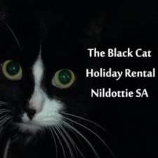 Black Cat Retreat holiday home | 26 Day St, Nildottie SA 5238, Australia