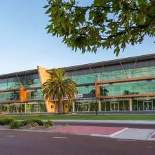 Queensgate Medical Centre | Suite 6, Queensgate Centre, 1st floor/2 Queensgate Dr, Canning Vale WA 6155, Australia