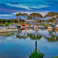 Coorong Quays Hindmarsh Island | Randell Rd, Hindmarsh Island SA 5214, Australia