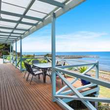 The Beach House Point Turton | 140 Bayview Rd, Point Turton SA 5575, Australia