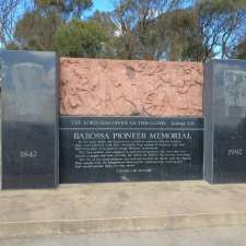 Barossa Pioneer Memorial | 127 Menglers Hill Rd, Bethany SA 5352, Australia